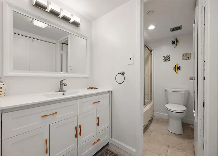 Century One-beautiful 2 Bed Oceanfront With Indoor Pool! Holiday home *