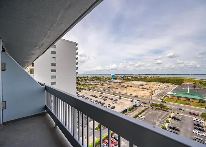 Century One-beautiful 2 Bed Oceanfront With Indoor Pool! Holiday home Ocean City