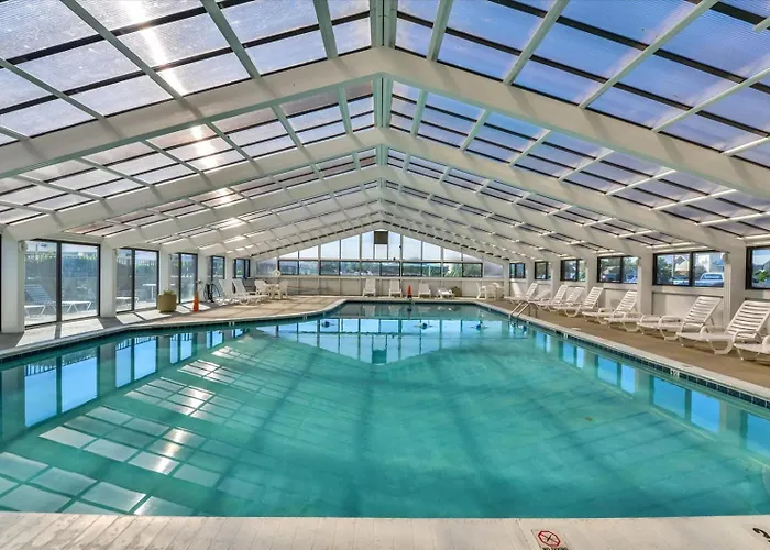 Holiday home Century One-beautiful 2 Bed Oceanfront With Indoor Pool! *