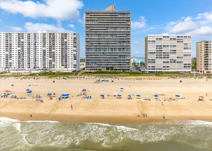 Holiday home Century One-beautiful 2 Bed Oceanfront With Indoor Pool! *